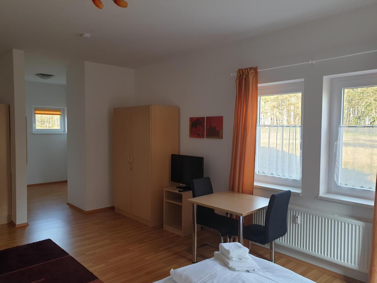 Bernsteinsee Ferienwohnungen Und Apartments Sassenburg Extérieur photo